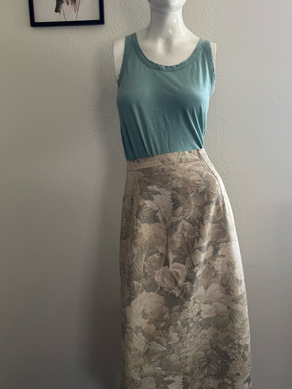 Vintage Floral A-Line Midi Skirt Beige Neutral | Women’s Large
